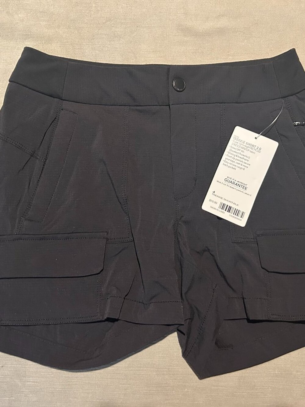NWT ATHLETA Trekkie Short 2.0 Black Size 4